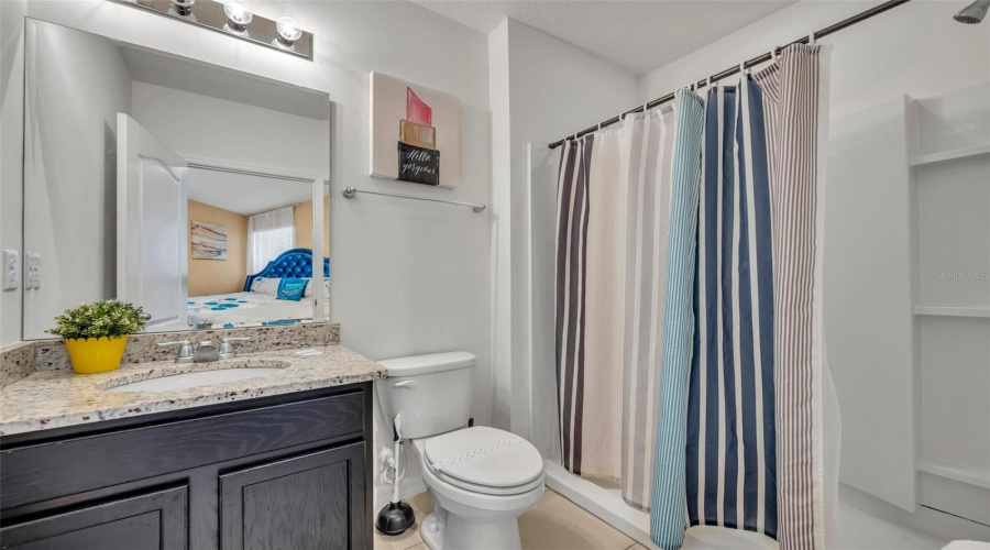 DAVENPORT, Florida 33837, 6 Bedrooms Bedrooms, ,5 BathroomsBathrooms,Residential,For Sale,BROAD OAK,0,MFRO6161514