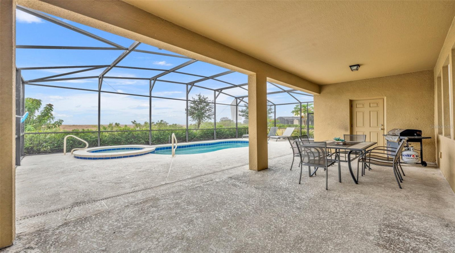 DAVENPORT, Florida 33837, 6 Bedrooms Bedrooms, ,5 BathroomsBathrooms,Residential,For Sale,BROAD OAK,0,MFRO6161514
