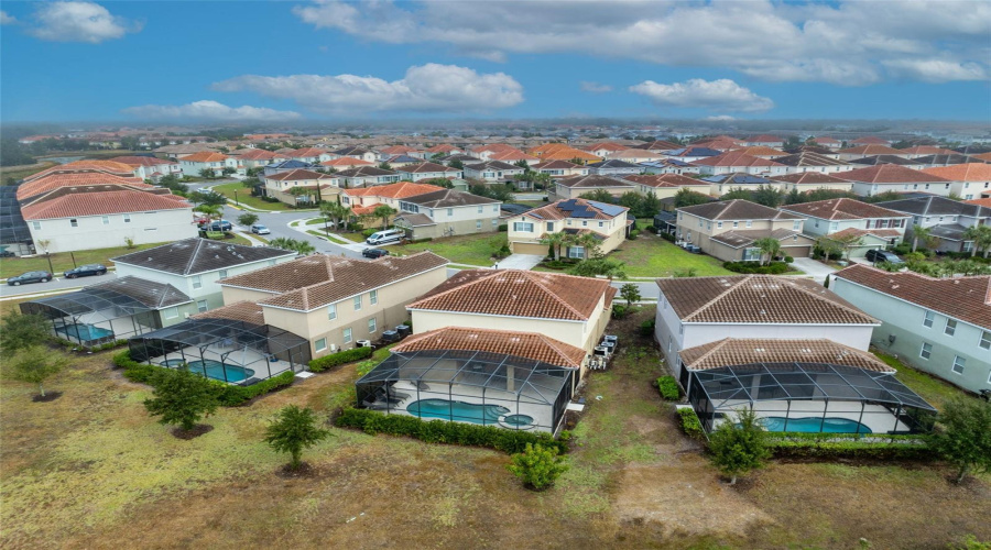 DAVENPORT, Florida 33837, 6 Bedrooms Bedrooms, ,5 BathroomsBathrooms,Residential,For Sale,BROAD OAK,0,MFRO6161514