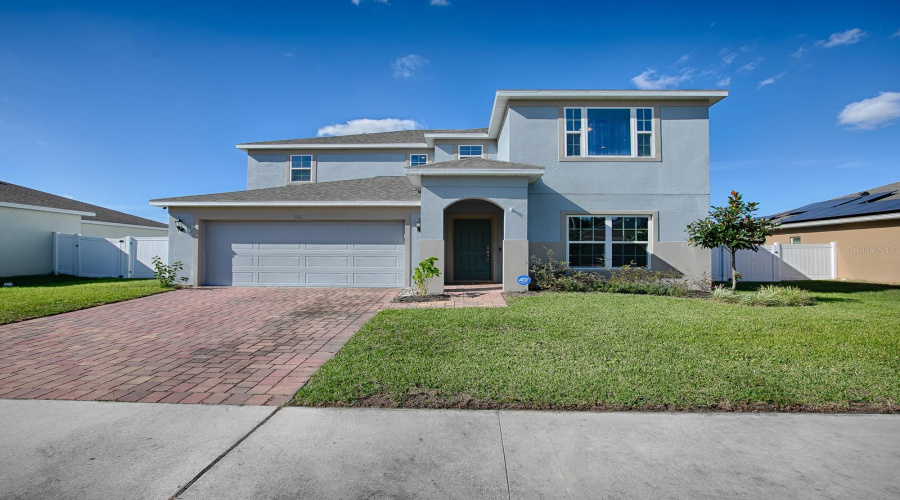 DAVENPORT, Florida 33837, 5 Bedrooms Bedrooms, ,2 BathroomsBathrooms,Residential,For Sale,AVENAL,0,MFRO6254419