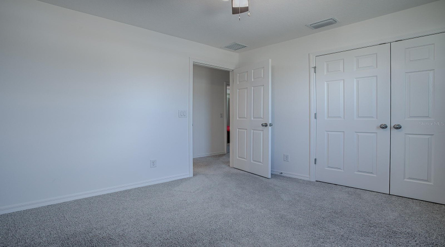 DAVENPORT, Florida 33837, 5 Bedrooms Bedrooms, ,2 BathroomsBathrooms,Residential,For Sale,AVENAL,0,MFRO6254419