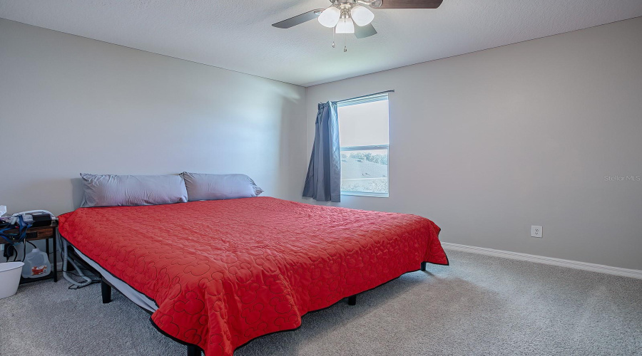 DAVENPORT, Florida 33837, 5 Bedrooms Bedrooms, ,2 BathroomsBathrooms,Residential,For Sale,AVENAL,0,MFRO6254419