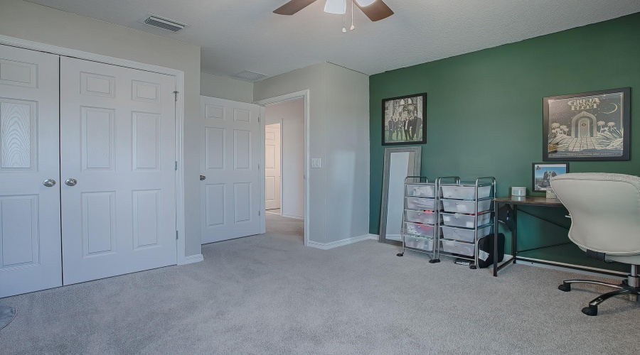 DAVENPORT, Florida 33837, 5 Bedrooms Bedrooms, ,2 BathroomsBathrooms,Residential,For Sale,AVENAL,0,MFRO6254419