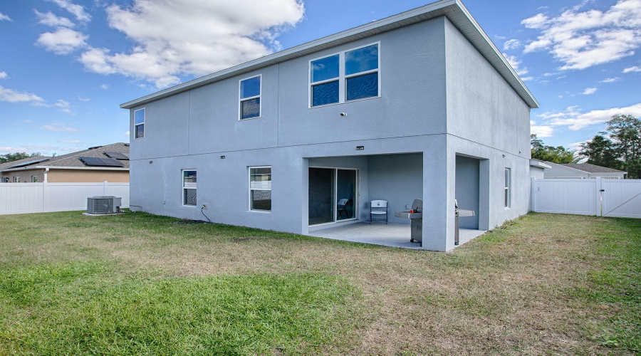 DAVENPORT, Florida 33837, 5 Bedrooms Bedrooms, ,2 BathroomsBathrooms,Residential,For Sale,AVENAL,0,MFRO6254419