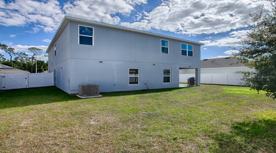 DAVENPORT, Florida 33837, 5 Bedrooms Bedrooms, ,2 BathroomsBathrooms,Residential,For Sale,AVENAL,0,MFRO6254419