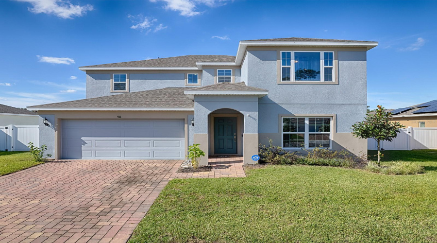 DAVENPORT, Florida 33837, 5 Bedrooms Bedrooms, ,2 BathroomsBathrooms,Residential,For Sale,AVENAL,0,MFRO6254419
