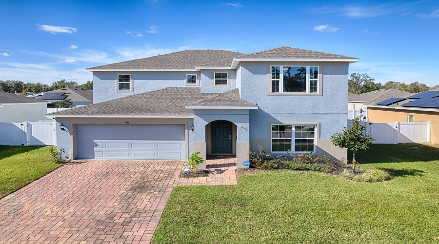 DAVENPORT, Florida 33837, 5 Bedrooms Bedrooms, ,2 BathroomsBathrooms,Residential,For Sale,AVENAL,0,MFRO6254419