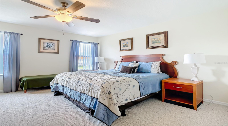 Master Bedroom W/En-Suite Bathroom