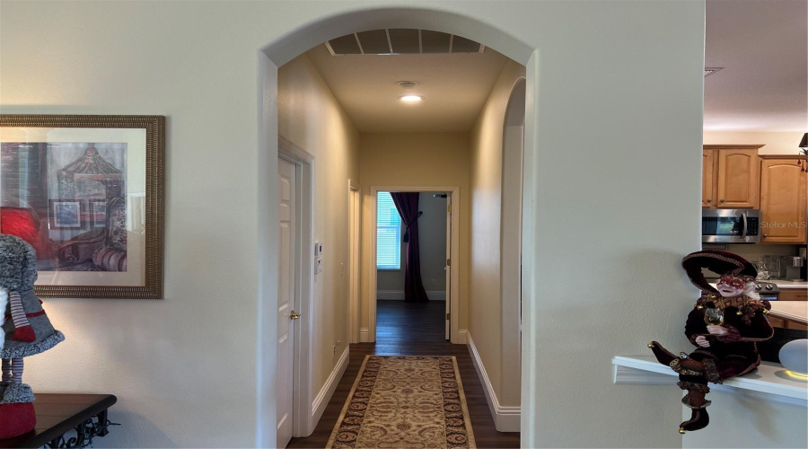 West Wing Foyer To Guest Rooms