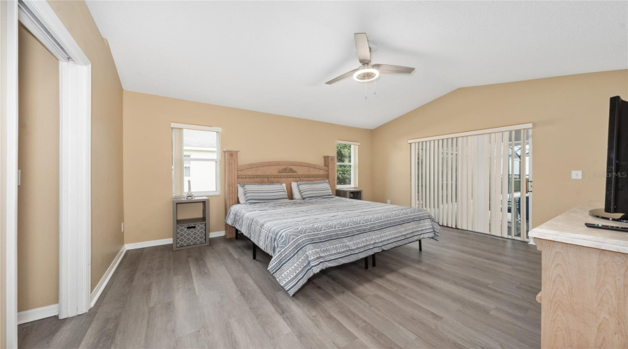 DAVENPORT, Florida 33897, 4 Bedrooms Bedrooms, ,3 BathroomsBathrooms,Residential,For Sale,BARBERA,0,MFROK224677
