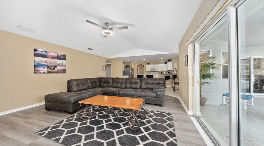 DAVENPORT, Florida 33897, 4 Bedrooms Bedrooms, ,3 BathroomsBathrooms,Residential,For Sale,BARBERA,0,MFROK224677