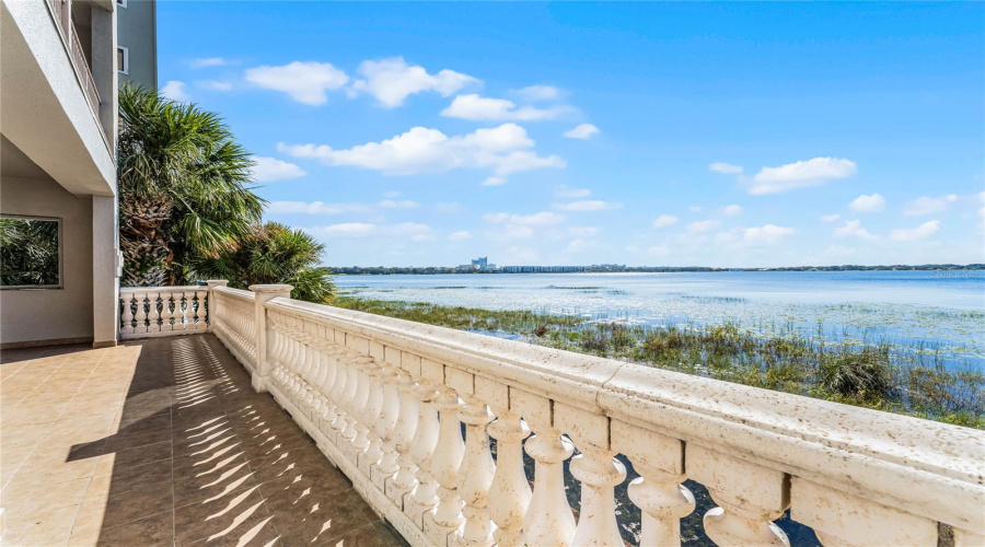 Large Balcony With Beautiful View Of The Lake