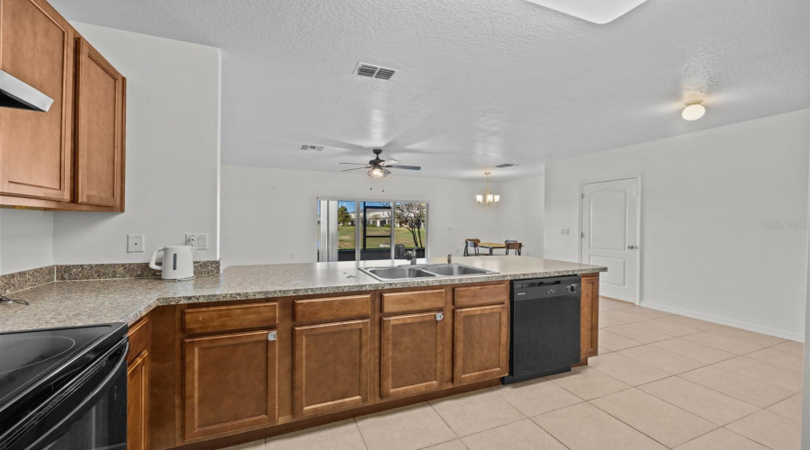 Kitchen/Living Room Combo