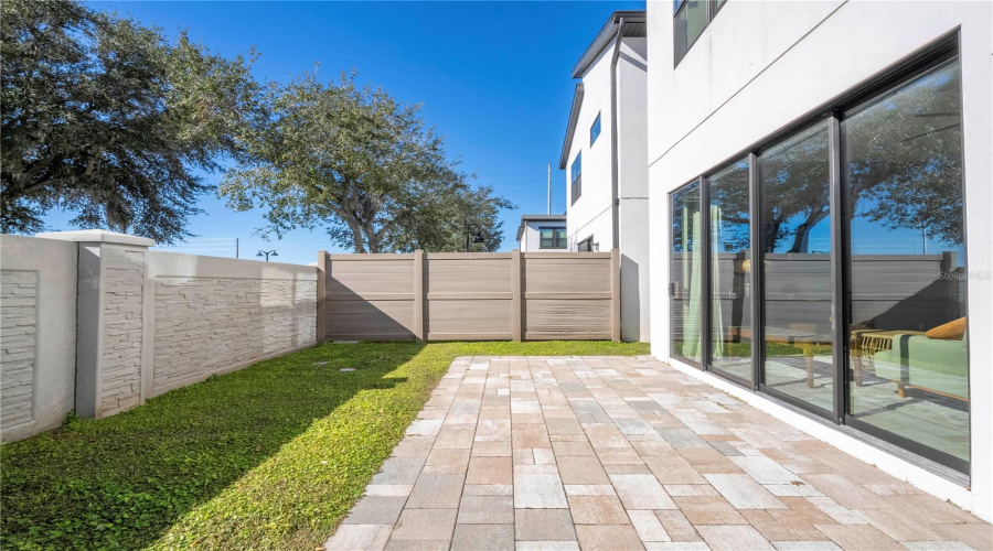 DAVENPORT, Florida 33896, 4 Bedrooms Bedrooms, ,3 BathroomsBathrooms,Residential,For Sale,VILLA DOMANI,0,MFRO6259696