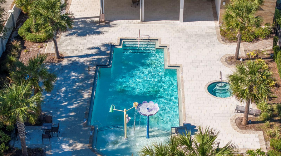 DAVENPORT, Florida 33896, 4 Bedrooms Bedrooms, ,3 BathroomsBathrooms,Residential,For Sale,VILLA DOMANI,0,MFRO6259696
