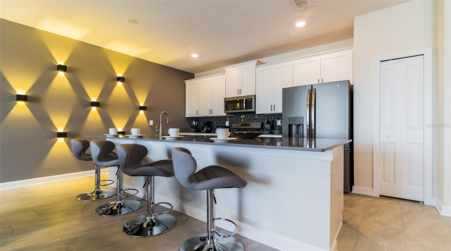 DAVENPORT, Florida 33896, 4 Bedrooms Bedrooms, ,3 BathroomsBathrooms,Residential,For Sale,CABOT CLIFFS,0,MFRO6261064