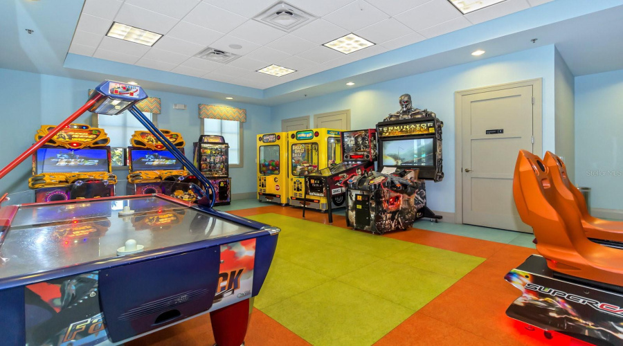 DAVENPORT, Florida 33896, 4 Bedrooms Bedrooms, ,3 BathroomsBathrooms,Residential,For Sale,CABOT CLIFFS,0,MFRO6261064