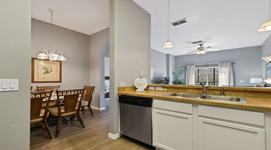 DAVENPORT, Florida 33897, 3 Bedrooms Bedrooms, ,2 BathroomsBathrooms,Residential,For Sale,RUM,MFRO6260312