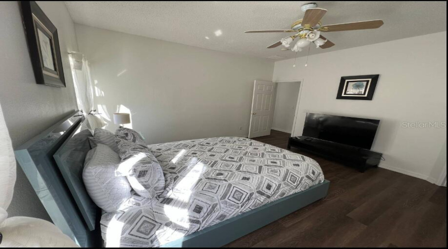 DAVENPORT, Florida 33897, 5 Bedrooms Bedrooms, ,4 BathroomsBathrooms,Residential,For Sale,BLOOMINGDALE,MFRO6261140