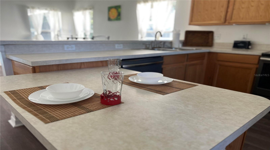 DAVENPORT, Florida 33897, 5 Bedrooms Bedrooms, ,4 BathroomsBathrooms,Residential,For Sale,BLOOMINGDALE,MFRO6261140