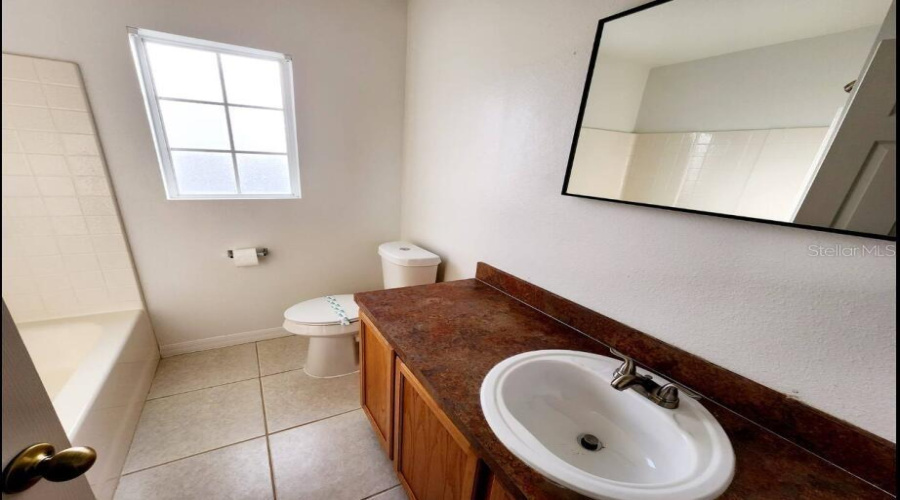 DAVENPORT, Florida 33897, 5 Bedrooms Bedrooms, ,4 BathroomsBathrooms,Residential,For Sale,BLOOMINGDALE,MFRO6261140