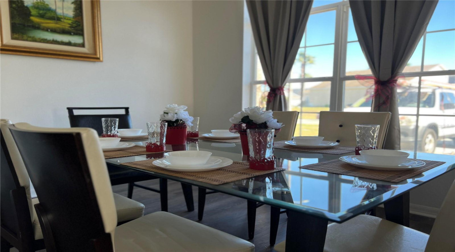 DAVENPORT, Florida 33897, 5 Bedrooms Bedrooms, ,4 BathroomsBathrooms,Residential,For Sale,BLOOMINGDALE,MFRO6261140