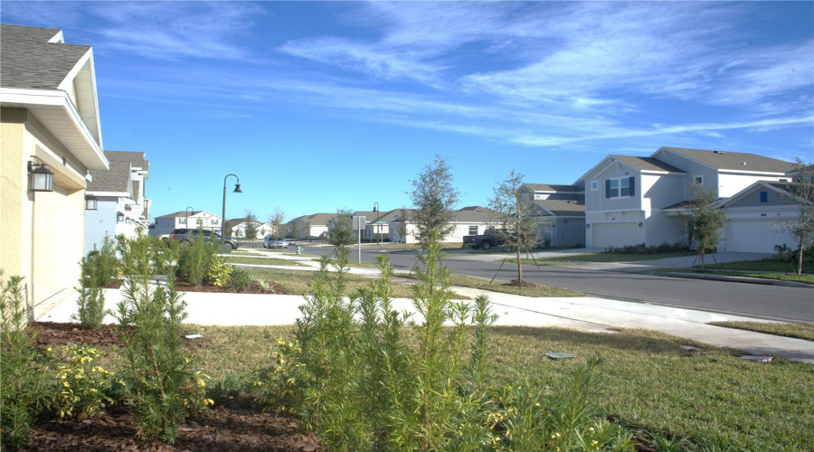 KISSIMMEE, Florida 34746, 4 Bedrooms Bedrooms, ,2 BathroomsBathrooms,Residential,For Sale,AMORIE,0,MFRO6261150