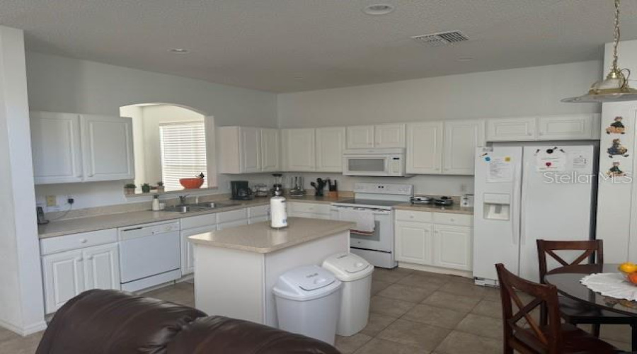 KISSIMMEE, Florida 34746, 7 Bedrooms Bedrooms, ,4 BathroomsBathrooms,Residential,For Sale,DELRAY BEACH,0,MFRO6259224