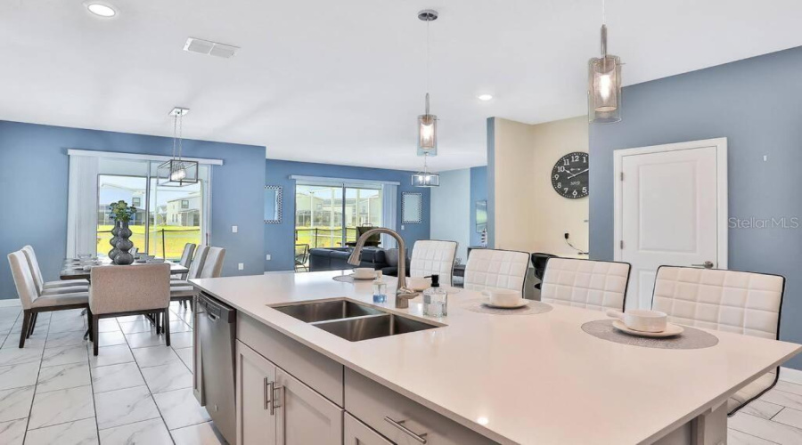DAVENPORT, Florida 33896, 6 Bedrooms Bedrooms, ,5 BathroomsBathrooms,Residential,For Sale,CABOT CLIFFS,0,MFRS5116247