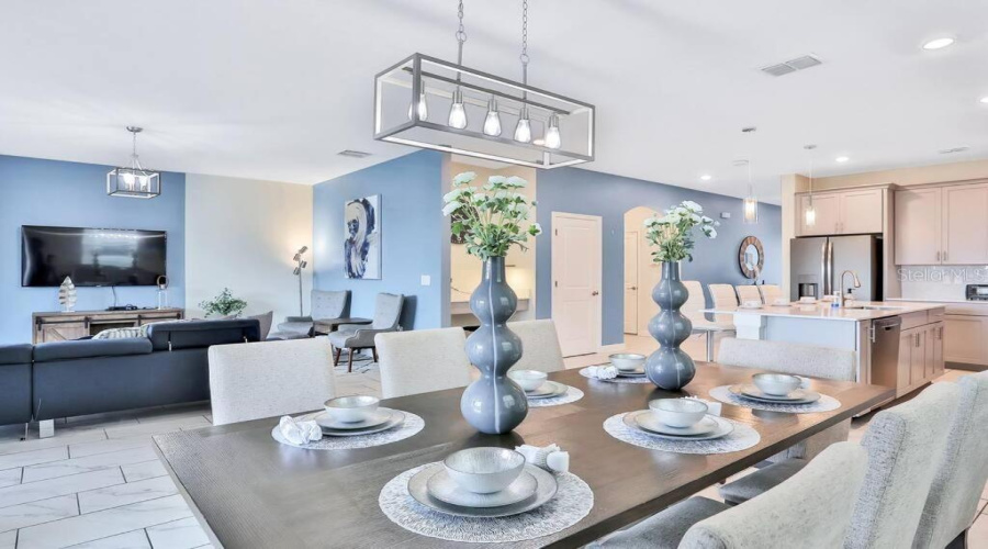 DAVENPORT, Florida 33896, 6 Bedrooms Bedrooms, ,5 BathroomsBathrooms,Residential,For Sale,CABOT CLIFFS,0,MFRS5116247
