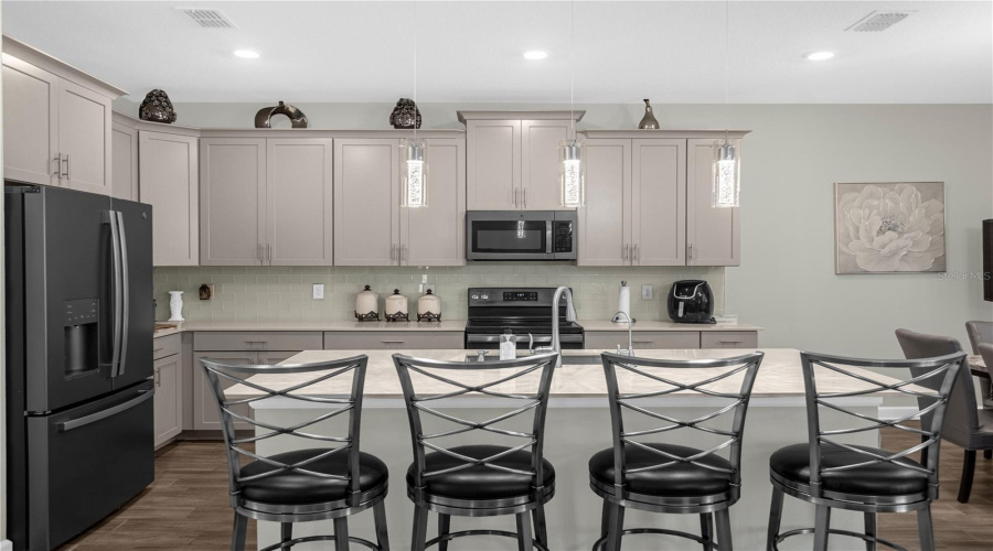 Kitchen Island | Open Floor Plan