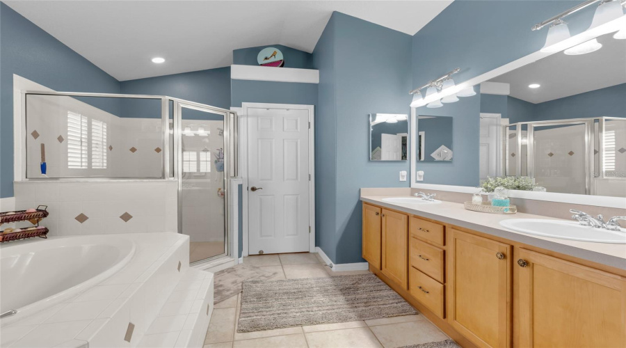 Master Bathroom Spacious Walk In Shower And Garden Tub