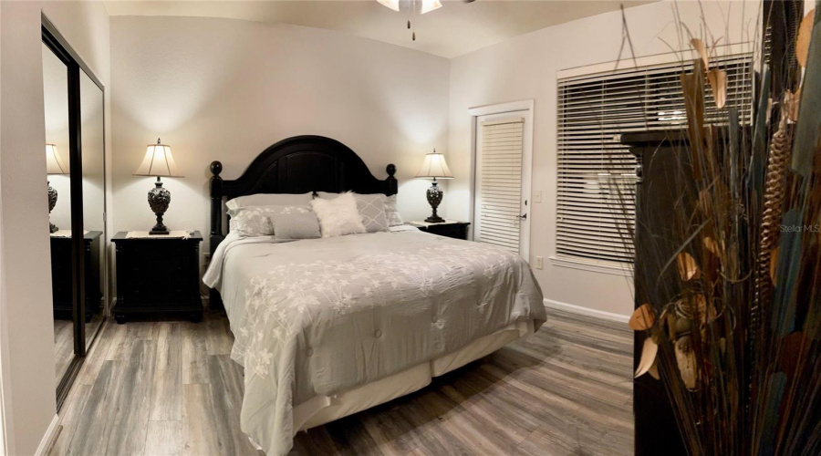 Master Suite With King Size Bed