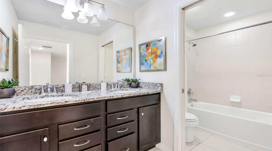 KISSIMMEE, Florida 34747, 5 Bedrooms Bedrooms, ,4 BathroomsBathrooms,Residential,For Sale,SYDNEY,0,MFRO6262102