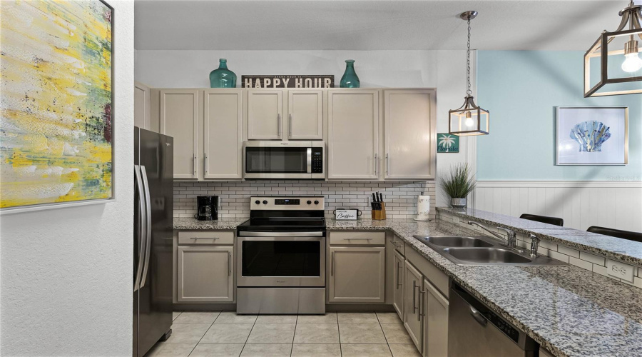 DAVENPORT, Florida 33897, 2 Bedrooms Bedrooms, ,2 BathroomsBathrooms,Residential,For Sale,GRAN BAHAMA,MFRO6262290