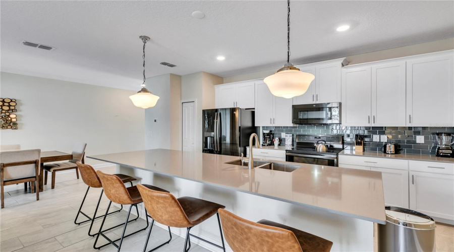 KISSIMMEE, Florida 34746, 4 Bedrooms Bedrooms, ,3 BathroomsBathrooms,Residential,For Sale,QUOTE,0,MFRO6199278