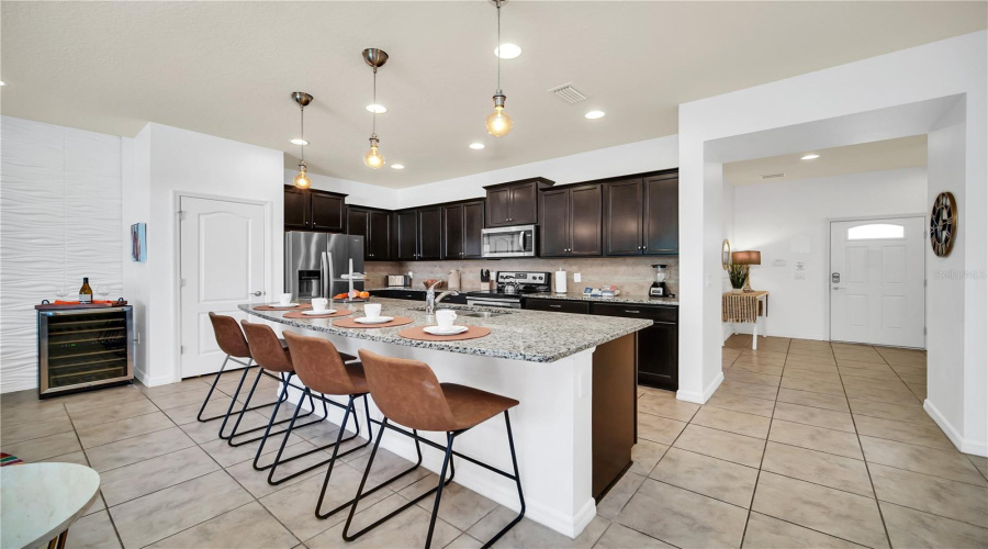 KISSIMMEE, Florida 34747, 5 Bedrooms Bedrooms, ,4 BathroomsBathrooms,Residential,For Sale,GENEVE,0,MFRO6262860
