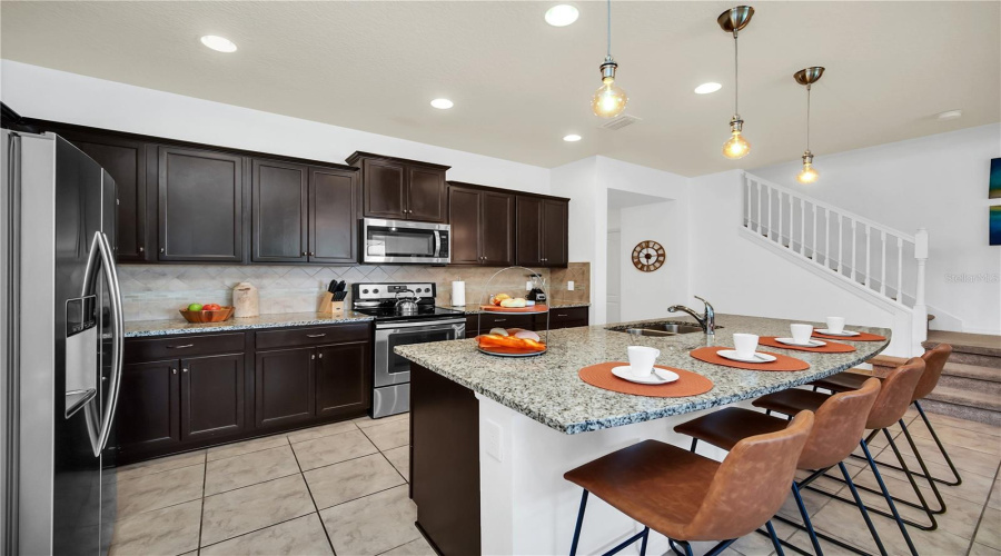 KISSIMMEE, Florida 34747, 5 Bedrooms Bedrooms, ,4 BathroomsBathrooms,Residential,For Sale,GENEVE,0,MFRO6262860