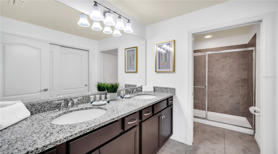 KISSIMMEE, Florida 34747, 5 Bedrooms Bedrooms, ,4 BathroomsBathrooms,Residential,For Sale,GENEVE,0,MFRO6262860
