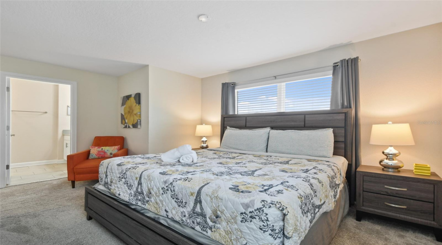 DAVENPORT, Florida 33896, 5 Bedrooms Bedrooms, ,4 BathroomsBathrooms,Residential,For Sale,PEBBLE BEACH,MFRO6262762