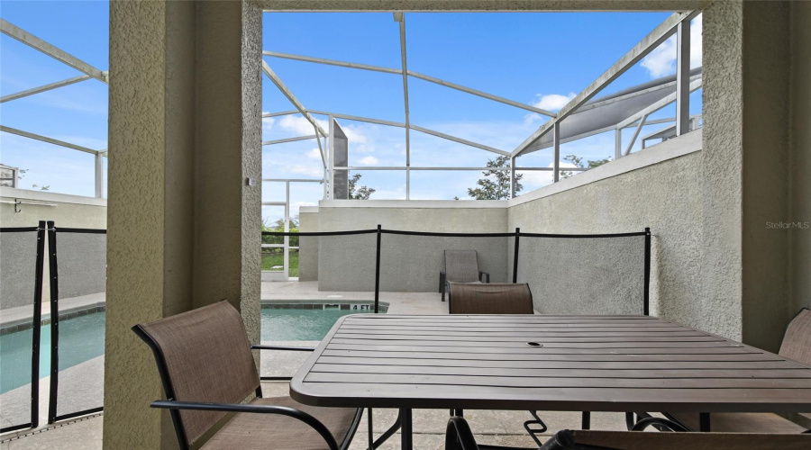 DAVENPORT, Florida 33896, 5 Bedrooms Bedrooms, ,4 BathroomsBathrooms,Residential,For Sale,PEBBLE BEACH,MFRO6262762