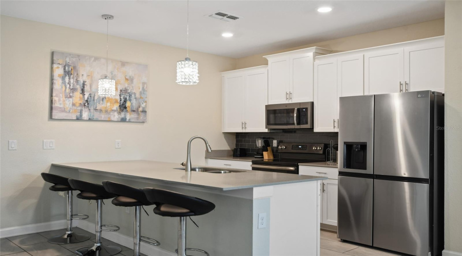 DAVENPORT, Florida 33896, 5 Bedrooms Bedrooms, ,4 BathroomsBathrooms,Residential,For Sale,PEBBLE BEACH,MFRO6262762