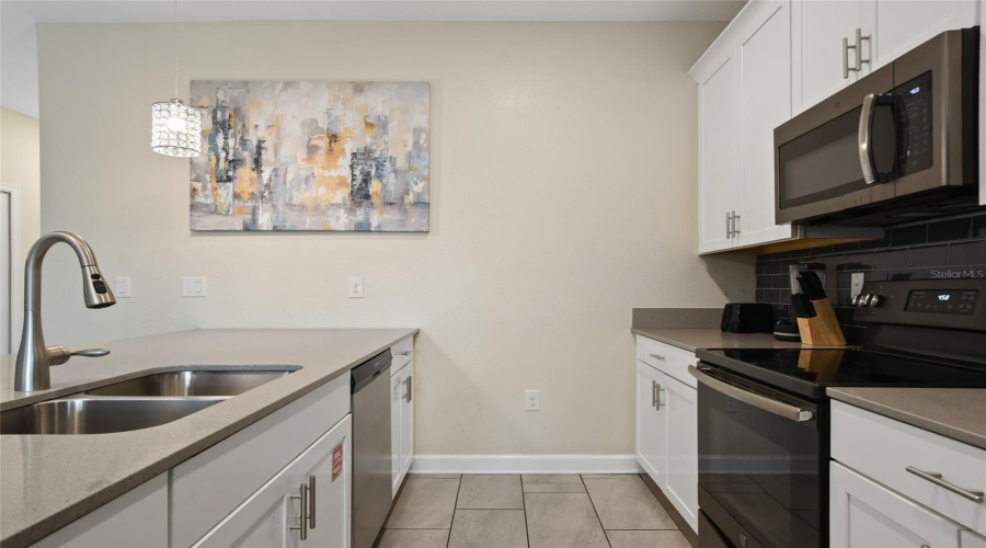 DAVENPORT, Florida 33896, 5 Bedrooms Bedrooms, ,4 BathroomsBathrooms,Residential,For Sale,PEBBLE BEACH,MFRO6262762