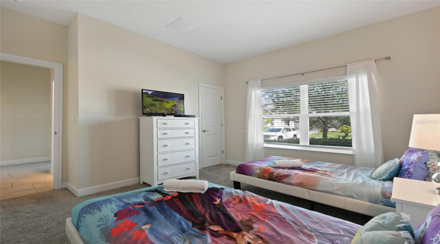 DAVENPORT, Florida 33896, 4 Bedrooms Bedrooms, ,3 BathroomsBathrooms,Residential,For Sale,PEBBLE BEACH,0,MFRO6262716
