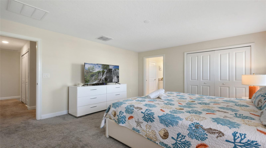 DAVENPORT, Florida 33896, 4 Bedrooms Bedrooms, ,3 BathroomsBathrooms,Residential,For Sale,PEBBLE BEACH,0,MFRO6262716