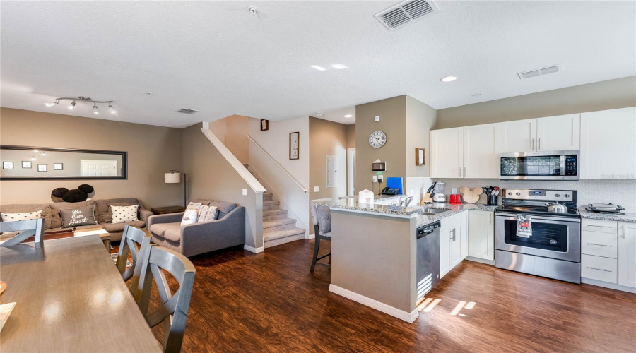 KISSIMMEE, Florida 34747, 4 Bedrooms Bedrooms, ,3 BathroomsBathrooms,Residential,For Sale,CUPID,0,MFRO6262801