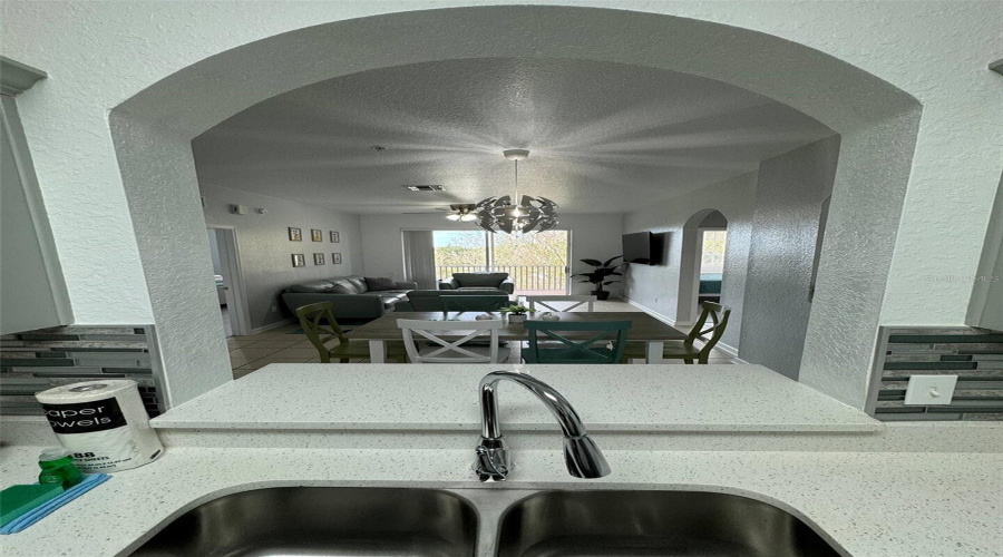 KISSIMMEE, Florida 34747, 3 Bedrooms Bedrooms, ,2 BathroomsBathrooms,Residential,For Sale,ALMATON,0,MFRS5116699