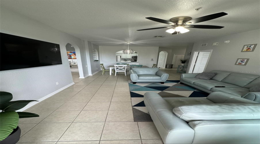 KISSIMMEE, Florida 34747, 3 Bedrooms Bedrooms, ,2 BathroomsBathrooms,Residential,For Sale,ALMATON,0,MFRS5116699