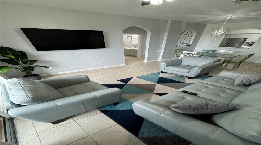 KISSIMMEE, Florida 34747, 3 Bedrooms Bedrooms, ,2 BathroomsBathrooms,Residential,For Sale,ALMATON,0,MFRS5116699