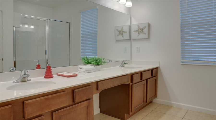 KISSIMMEE, Florida 34746, 8 Bedrooms Bedrooms, ,5 BathroomsBathrooms,Residential,For Sale,CABELLO,0,MFRO6262706